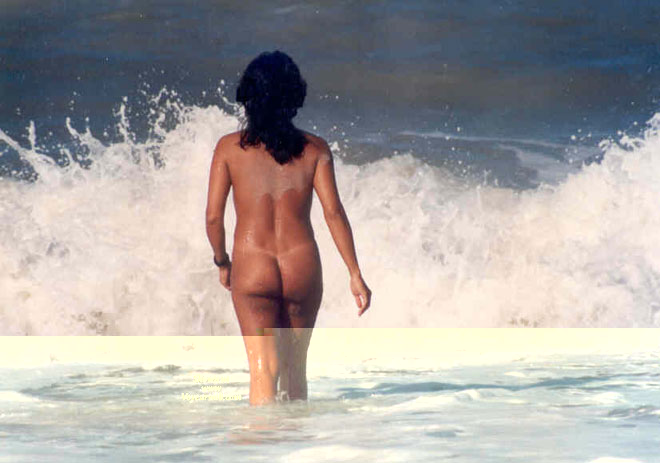 Pic #1Sarah: Naked On The Beach