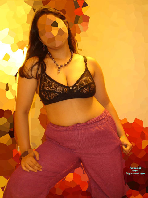 Pic #1 Indian Wife First Contri