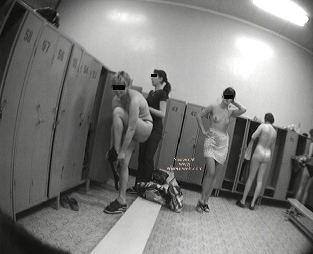 Pic #1Pool Dress Room - Nude