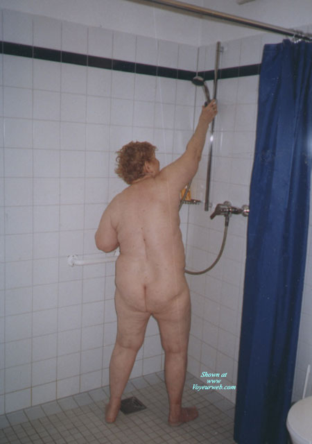 Pic #1Hannelore Takes A Shower