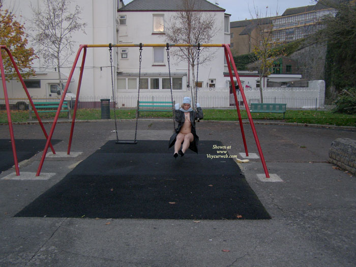 Pic #1 Oooo It's Cold