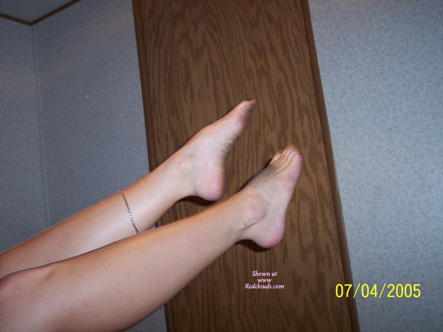 Pic #1Roxy&#39;s Cocky Feet