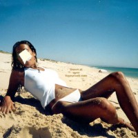 Pic #1 Hot Girlfriend On Beach