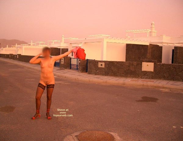 Pic #1*Ny Desnuda En Una Pueblecito, Nude In A Village