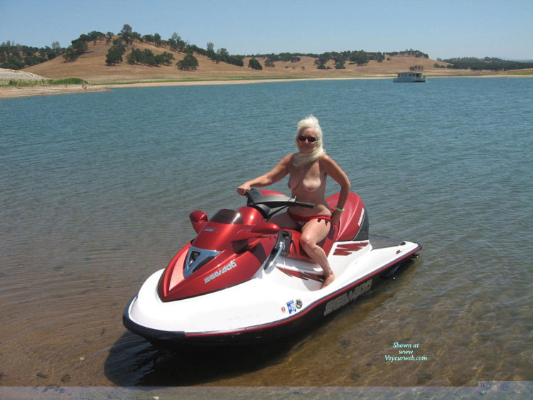 Pic #1A Day Jet Skiing