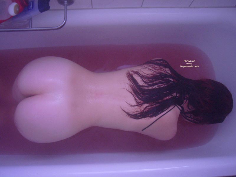 Pic #1Sandra, A Vampires Bath