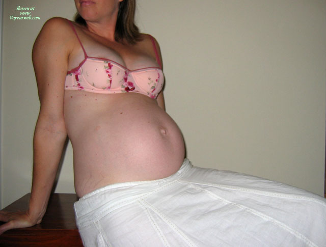 Pic #1Posing Pregnant