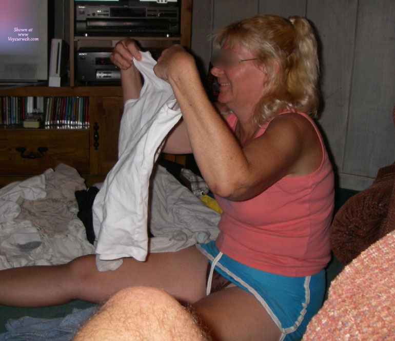 Pic #1Folding Clothes (Panty Shots)