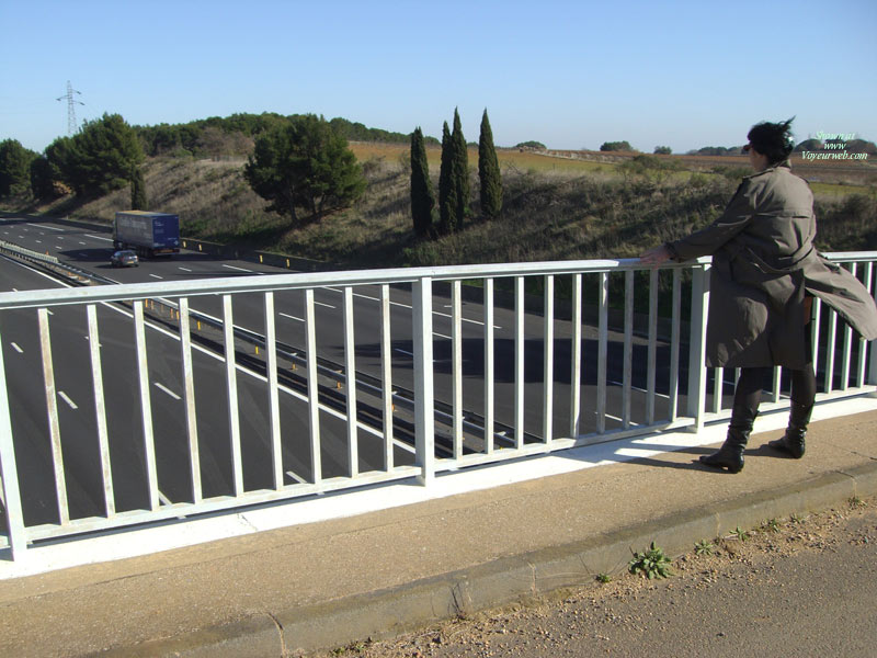 Pic #1 Sur Un Pont D'autoroute