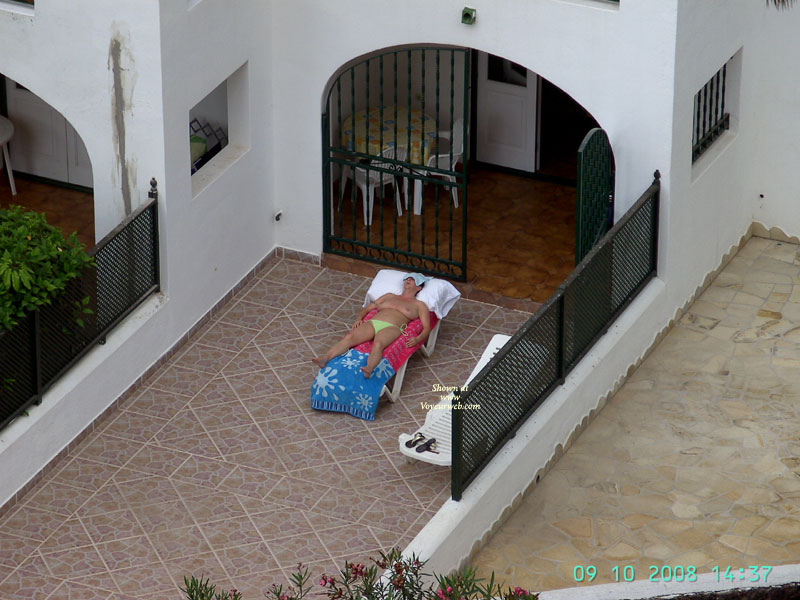 Pic #1 Balconing 2