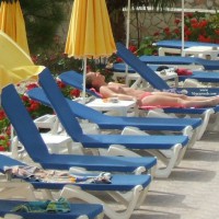 Pic #1 Hot Milf Tanning