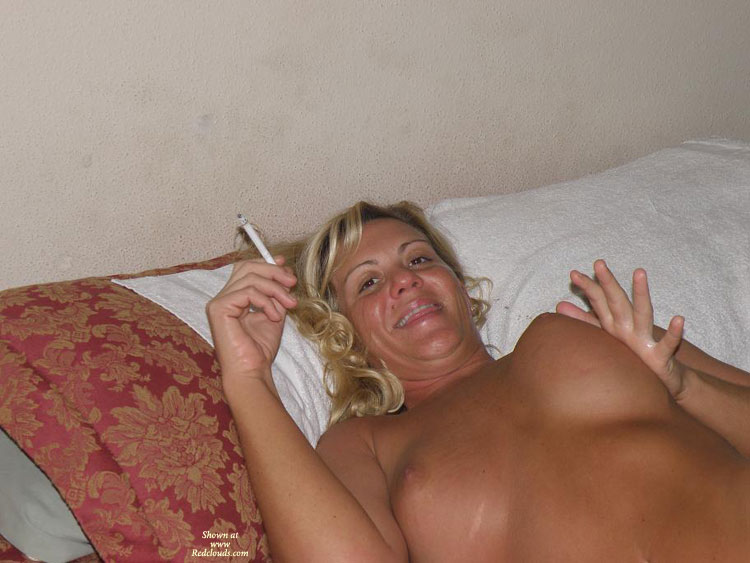 Pic #1*JO Hot Vicki, Smoking Bj Part II